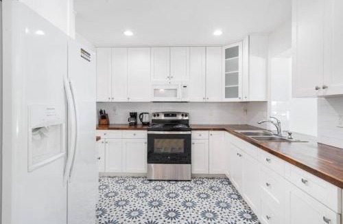 North Palm Beach House | Paradise Villa #833