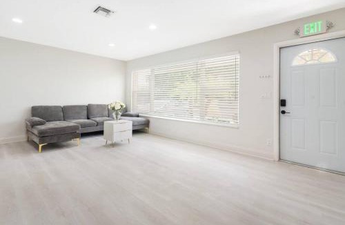 North Palm Beach House | Paradise Villa #833