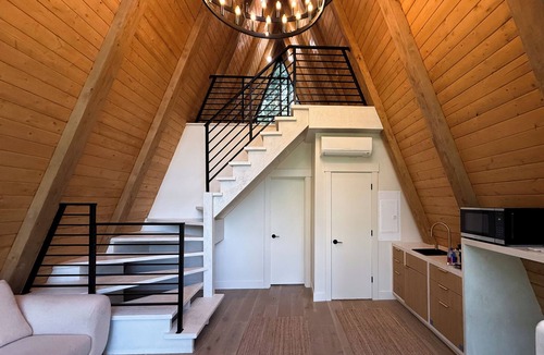 Ashford Hotel | Paradise Village Hotel