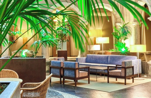 Seu de Urgell Hotel | Parador de la Seu d'Urgell