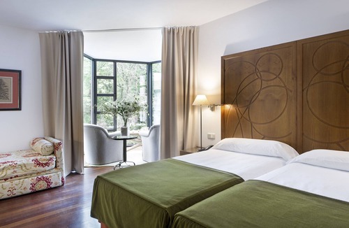 Limpias Hotel | Parador De Limpias