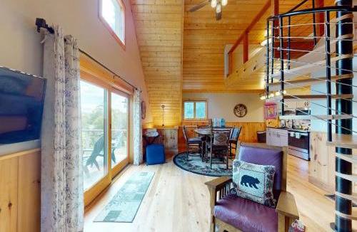 Severance House | Paradox Lake Lookout