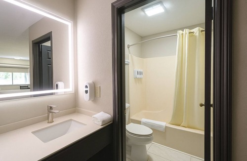 Hillsboro Hotel | Paragon Inn Hillsboro