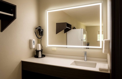 Hillsboro Hotel | Paragon Inn Hillsboro