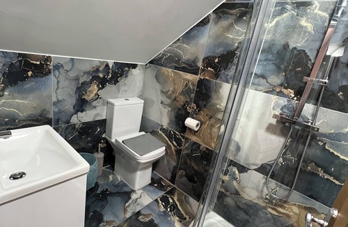 Haselbury Hotel | Paragraph Edmonton