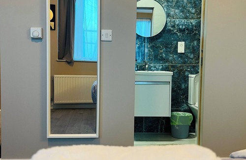 Palmers Green Hotel | Paragraph Tottenham