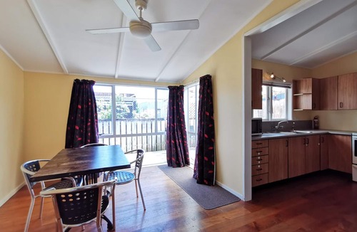 Parakai Hotel | Parakai Geothermal Motel