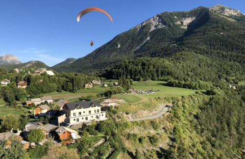Saint-Vincent-les-Forts Apartment | ParaLodge