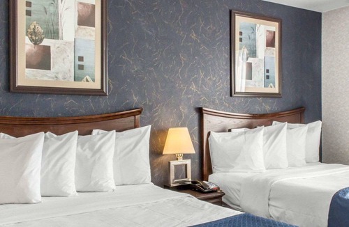 Queens Hotel | Paramount Inn