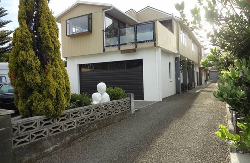 Paraparaumu Beach Apartment | Paraparaumu Beach Hideaway