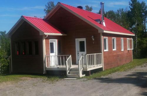 Saint-Honore-de-Temiscouata Cabin | Parc du Mont-Citadelle