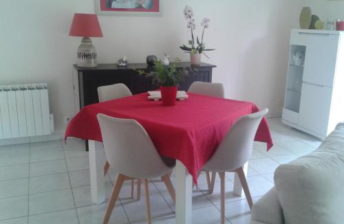 Saint-Agathon Apartment | parc de la dérobée