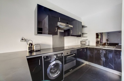 Passy Apartment | Parc de Passy