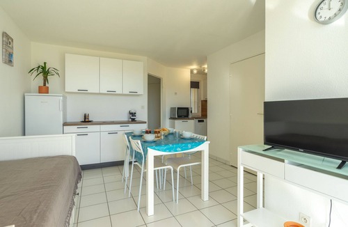 Pontaillac Apartment | Parc de Pontaillac by Interhome