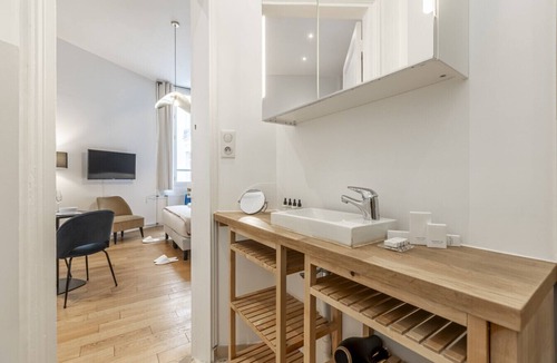 Faubourg-du-Roule Apartment | Parc Monceau - Studio - 2 personnes