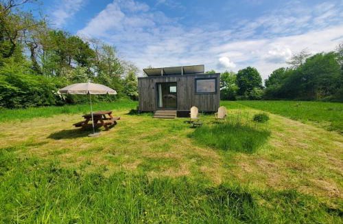 La Celle-Saint-Cyr House | Parcel Tiny House I Ruban, en Bourgogne