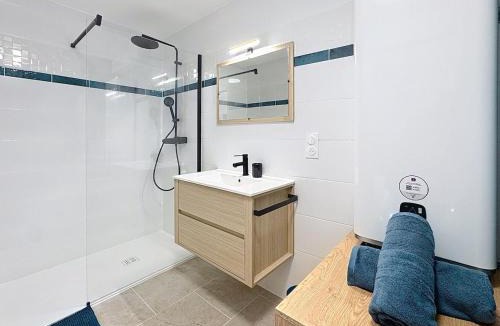 Tarbes Apartment | Parenthèse élégante en hyper Centre de Tarbes - design, balcon et confort premium