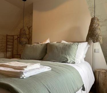 Pierrefonds House | Parenthèse entre forêt et château