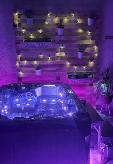 Malves-en-Minervois Bed & Breakfast | Parenthèse romantique avec jacuzzi privatif près de Carcassonne