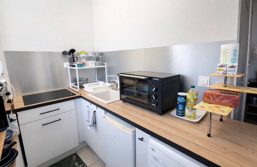 Armentieres Apartment | Parenthèse Urbaine in Armentières