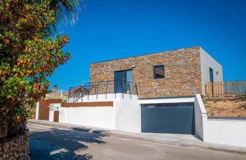 Llorenc del Penedes House | Parenthesis in Llorenç