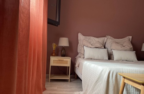 Tomblaine Bed & Breakfast | Parfaites Chambres Dans Maison Proche Gare et Nancy Thermal Avec Petit-déjeuner