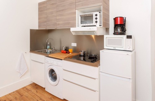 Gares Apartment | Parfum - First concierge service
