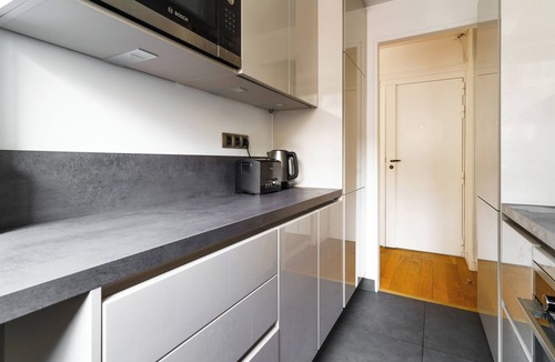 15th Arrondissement Apartment | PARI-PEC534 Summary: