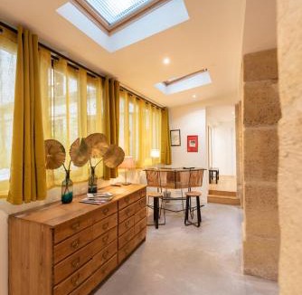 Quartier de la Folie-Mericourt Apartment | Paridily Circus