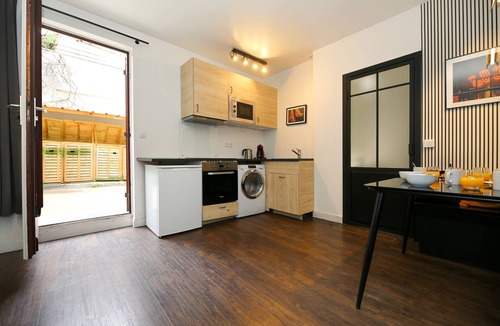 Gare Apartment | Paris 13ème : Appartement RDC, Idéalement Situé