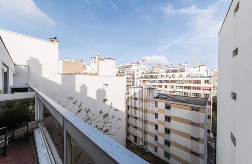 Quartier de Javel Apartment | Paris 15ème : Studio avec Balcon et Confort !