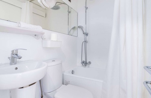 Quartier de Javel Apartment | Paris 15ème : Studio avec Balcon et Confort !