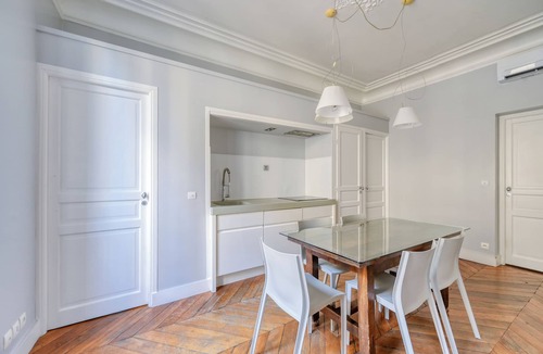 Les Halles Apartment | Paris 1st for 4 people