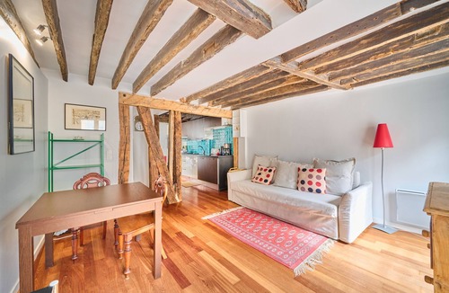 Saint-Merri Apartment | PARIS apartment fully renovated - 1 Bedroom - 1 Bathroom - Sleeps 3 - Marais