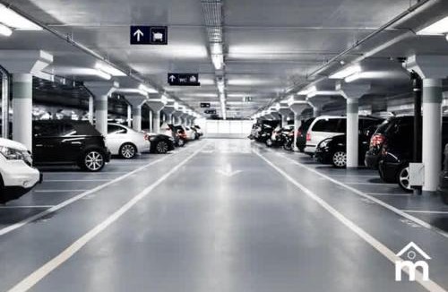 Charenton-le-Pont Apartment | Paris Bercy with car park by Melvane