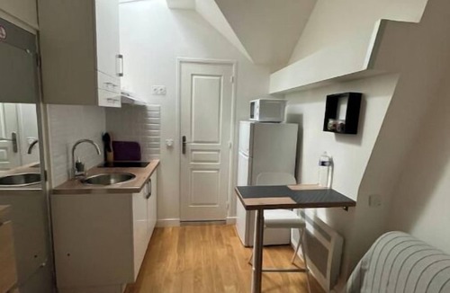 Saint-Vincent-de-Paul Apartment | Paris cocooning 5 minutes from Gare du Nord