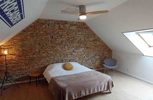 Soudan House | Paris Cottage – Elegant stay & pool access – Les Gîtes du Petit Marcel
