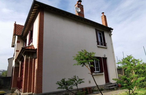Vitry-sur-Seine Hotel | Paris Country Villa