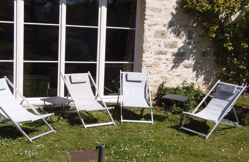 Courteuil House | "Paris'Countryside - Family Spirit"