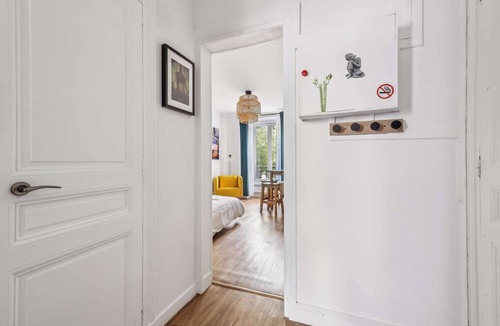 Necker Apartment | Paris Elegant Apartment Montparnasse Tower