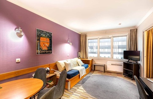 Issy-les-Moulineaux Apartment | Paris Expo Aparthotel Porte de Versailles +Parking