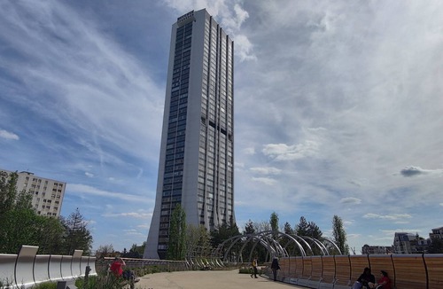 Puteaux Apartment | PARIS fabulous furnished T2 overlooking the Eiffel Towers and Montparnasse