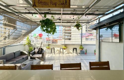 Avenida Revolucion Hostel | Paris Hostel