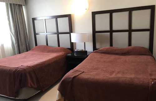 Cap de la Madeleine Hotel | Paris Hotel