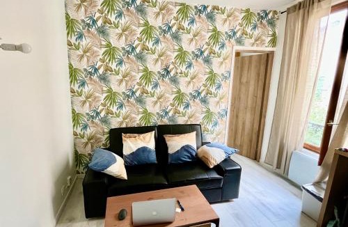 Louis Bertrand-Mirabeau-Semard Apartment | Paris Ivry