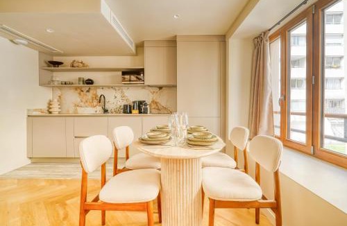 Saint-Vincent-de-Paul Apartment | Paris La Belle - Lafayette