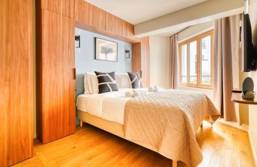 Saint-Vincent-de-Paul Apartment | Paris La Belle - Lafayette