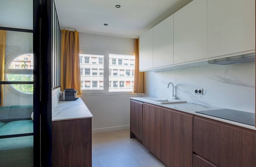 Faubourg de l'Arche Apartment | Paris La Defense Design residence