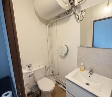 Aubervilliers Apartment | Paris - Metro à 5 minutes Studio ou 2 chambres