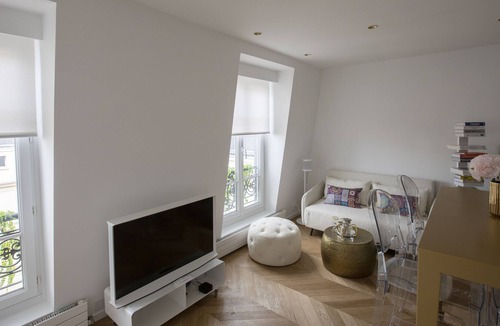 Quartier de la Plaine-de-Monceaux Apartment | Paris Parc Monceau Hotel Suite Flat